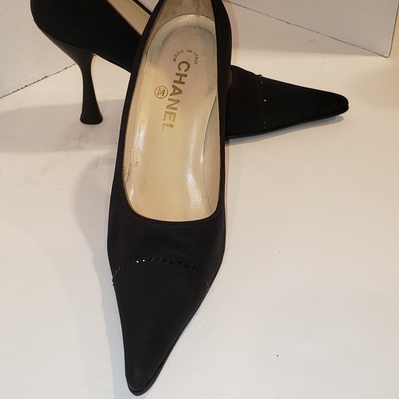 Chanel pumps - Picture 3 of 15